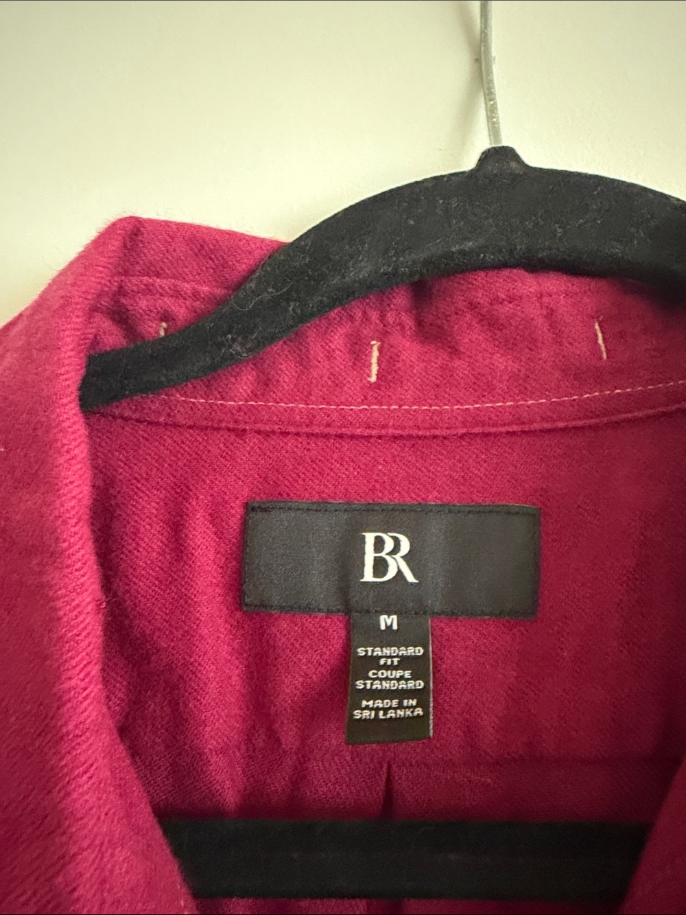 Banana Republic Men’s Dress Shirt in Deep Wine - Picture 2 of 7